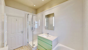 main bathroom- click for photo gallery